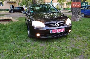 Хетчбек Volkswagen Golf 2006 в 