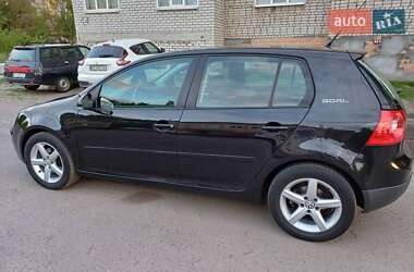 Хетчбек Volkswagen Golf 2006 в 
