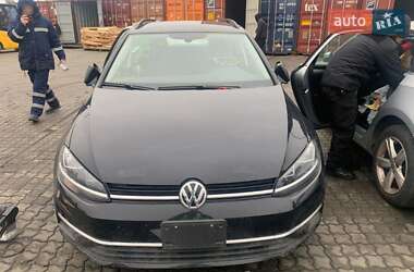 Універсал Volkswagen Golf 2019 в 