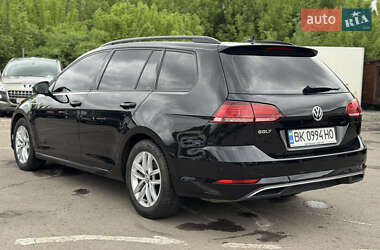 Універсал Volkswagen Golf 2017 в 