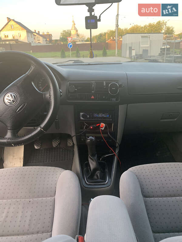Хетчбек Volkswagen Golf 1998 в Кам'янець-Подільському