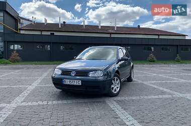 Хетчбек Volkswagen Golf 2003 в Пирятині