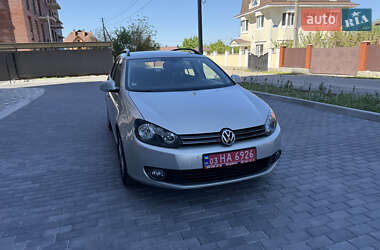 Універсал Volkswagen Golf 2010 в 
