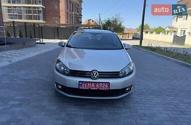 Універсал Volkswagen Golf 2010 в 