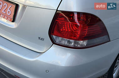 Універсал Volkswagen Golf 2010 в 