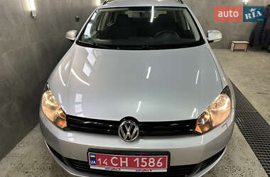 Універсал Volkswagen Golf 2010 в 