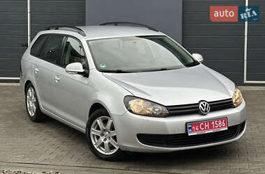 Універсал Volkswagen Golf 2010 в 