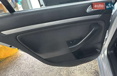 Універсал Volkswagen Golf 2010 в 