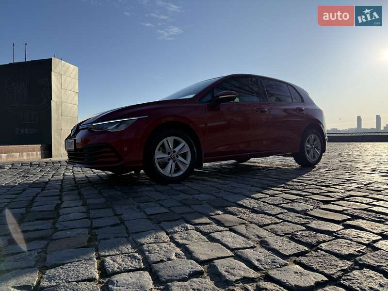 Хэтчбек Volkswagen Golf 2021 в Киеве