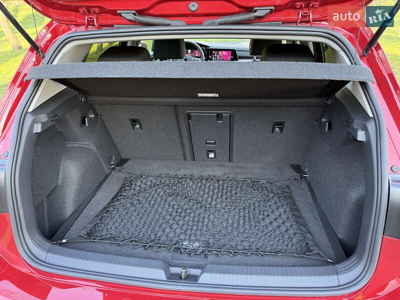 Хэтчбек Volkswagen Golf 2021 в Киеве