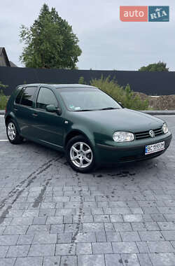 Хетчбек Volkswagen Golf 2000 в Самборі