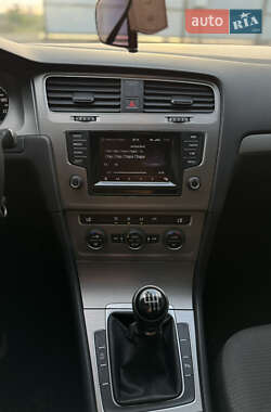 Універсал Volkswagen Golf 2014 в 
