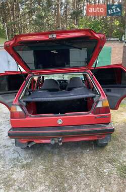 Хэтчбек Volkswagen Golf 1990 в 