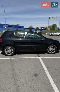 Хетчбек Volkswagen Golf 2007 в 