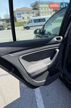 Хетчбек Volkswagen Golf 2007 в 