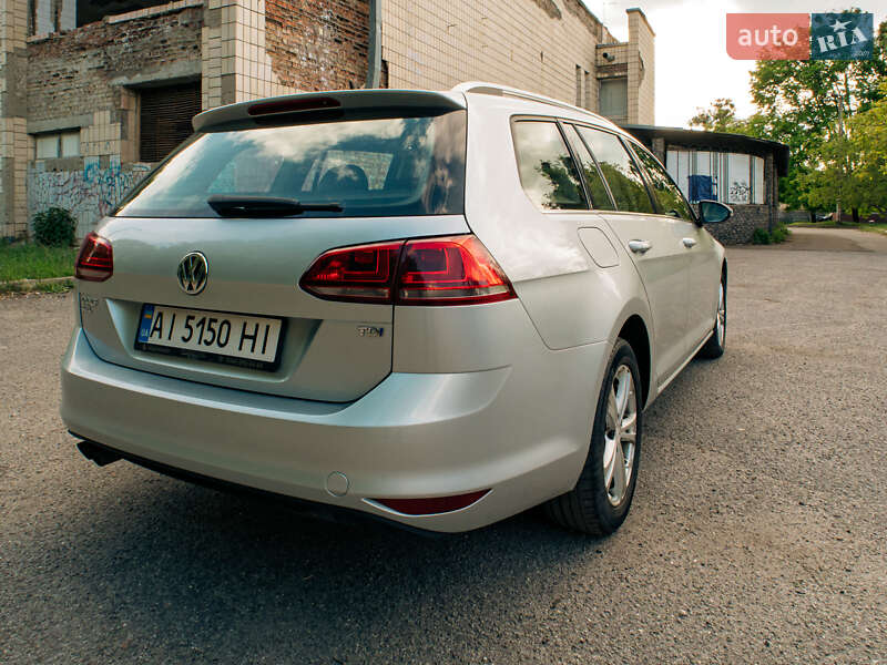 Універсал Volkswagen Golf 2015 в Києві