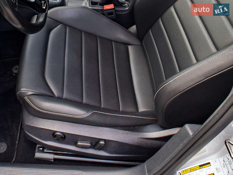 Універсал Volkswagen Golf 2015 в Києві