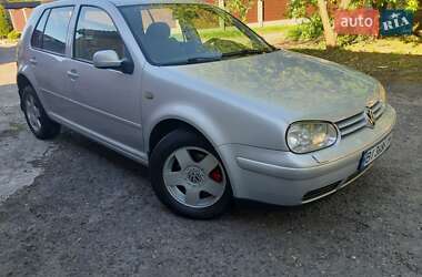 Хэтчбек Volkswagen Golf 1998 в 