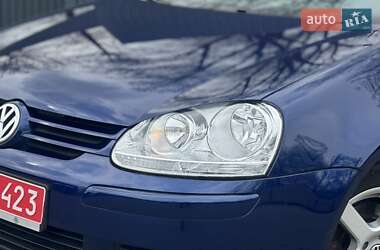 Хэтчбек Volkswagen Golf 2006 в 