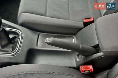 Хэтчбек Volkswagen Golf 2006 в 