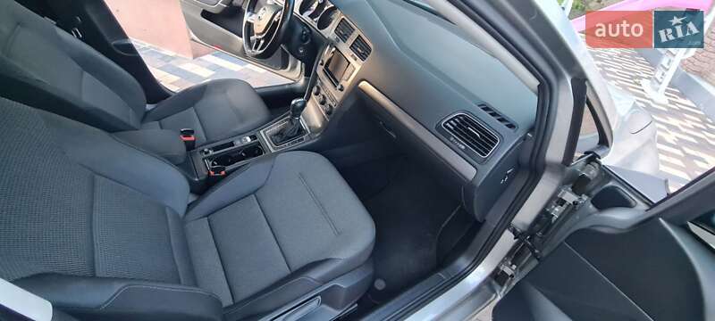 Хэтчбек Volkswagen Golf 2013 в Коломые