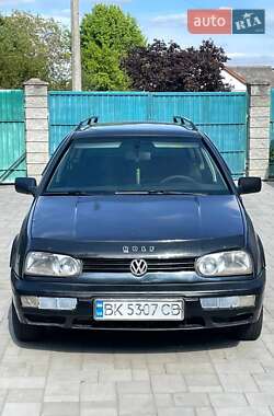Универсал Volkswagen Golf 1994 в Ровно