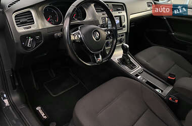 Універсал Volkswagen Golf 2014 в 