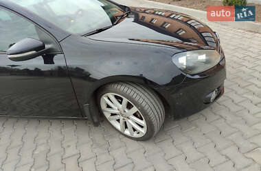 Хэтчбек Volkswagen Golf 2010 в 