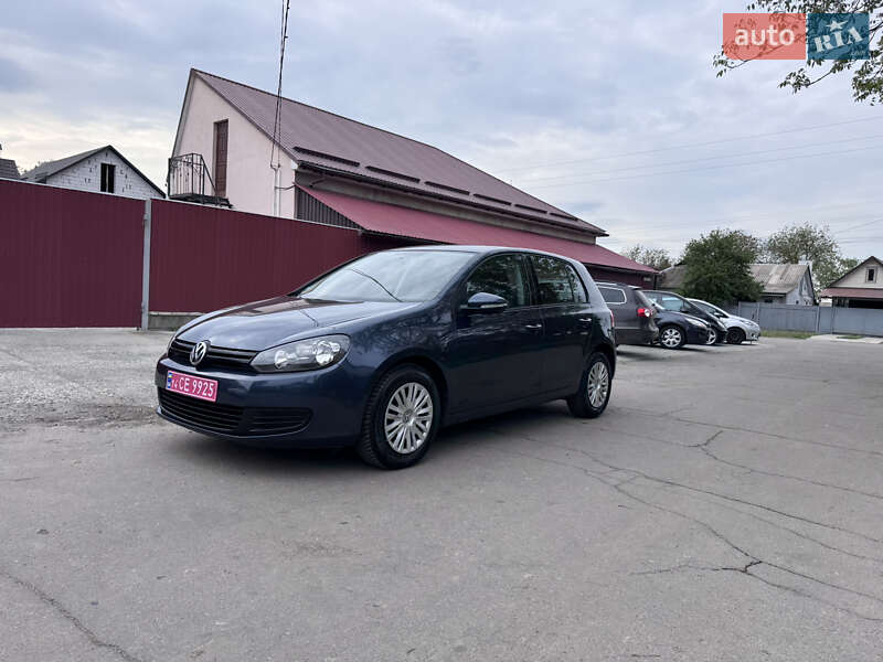 Хэтчбек Volkswagen Golf 2010 в Звенигородке