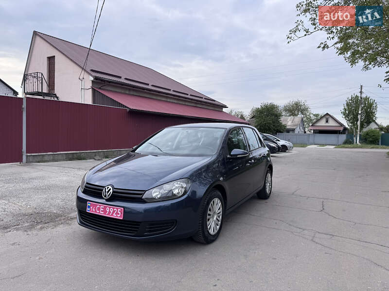 Хэтчбек Volkswagen Golf 2010 в Звенигородке