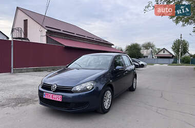 Хетчбек Volkswagen Golf 2010 в 