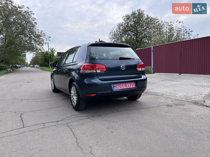 Хэтчбек Volkswagen Golf 2010 в Звенигородке