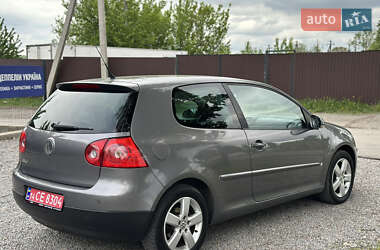 Хэтчбек Volkswagen Golf 2008 в 