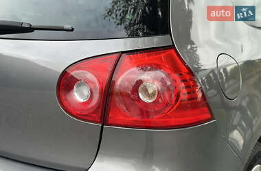 Хэтчбек Volkswagen Golf 2008 в 