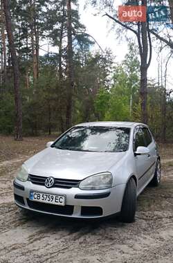 Хетчбек Volkswagen Golf 2003 в Сновську