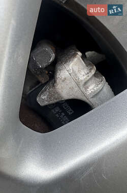 Хетчбек Volkswagen Golf 2004 в 