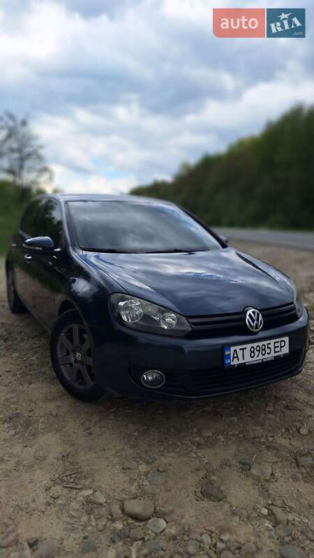 Хетчбек Volkswagen Golf 2009 в Надвірній