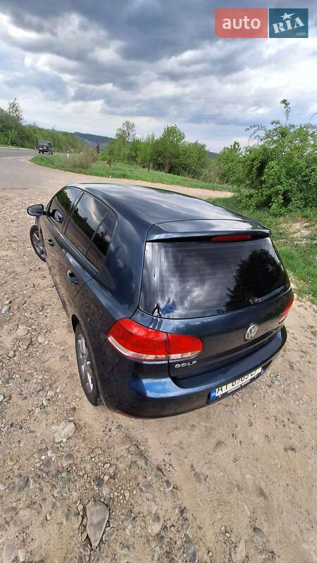 Хетчбек Volkswagen Golf 2009 в Надвірній