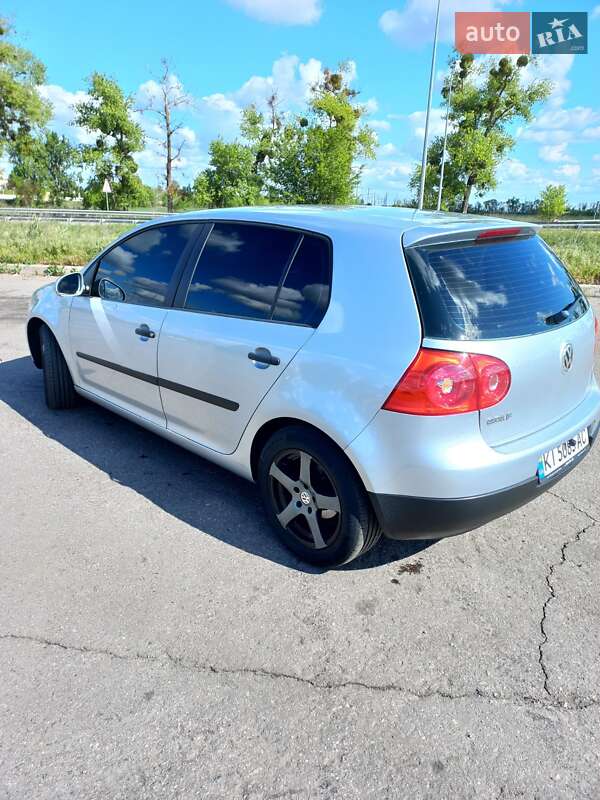 Хетчбек Volkswagen Golf 2005 в Білій Церкві