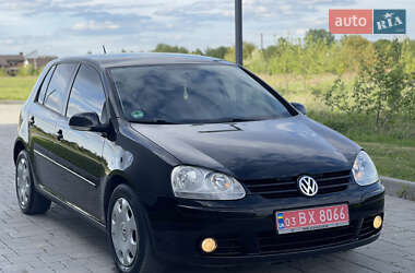Хэтчбек Volkswagen Golf 2008 в 