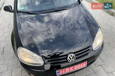 Хэтчбек Volkswagen Golf 2008 в 