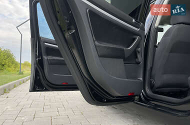 Хэтчбек Volkswagen Golf 2008 в 