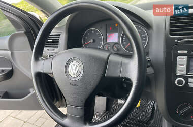 Хэтчбек Volkswagen Golf 2008 в 