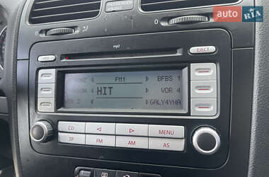 Хэтчбек Volkswagen Golf 2008 в 