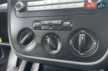 Хэтчбек Volkswagen Golf 2008 в 