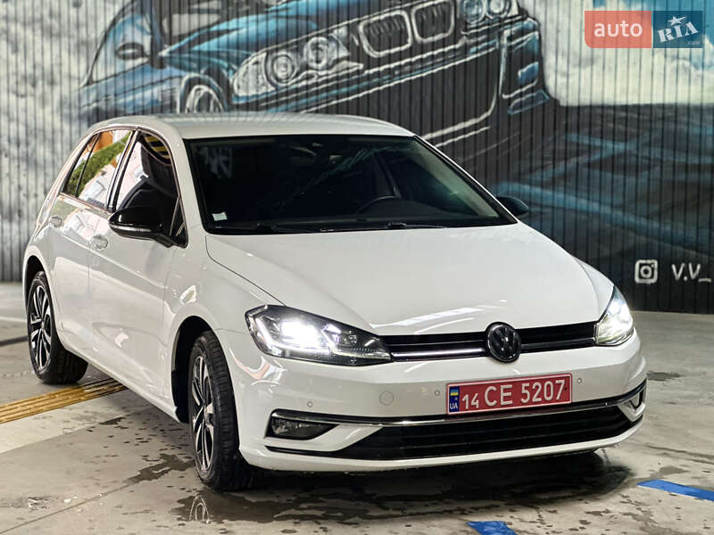 Хетчбек Volkswagen Golf 2019 в Самборі