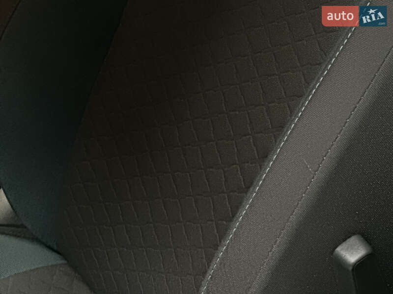 Хетчбек Volkswagen Golf 2019 в Самборі