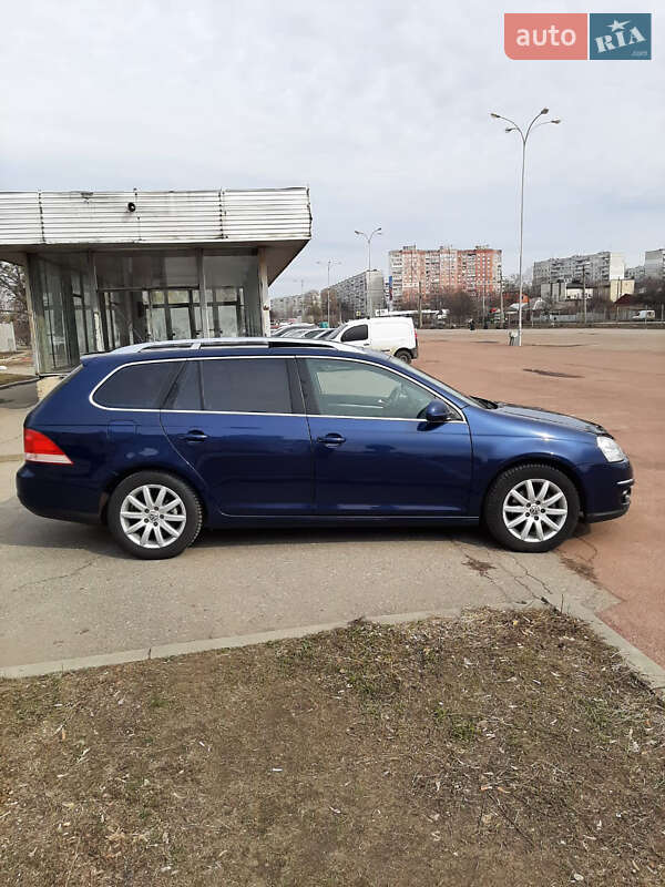 Універсал Volkswagen Golf 2009 в Харкові