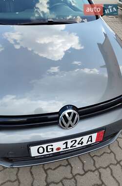 Хетчбек Volkswagen Golf 2012 в 