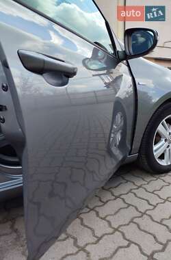 Хетчбек Volkswagen Golf 2012 в 